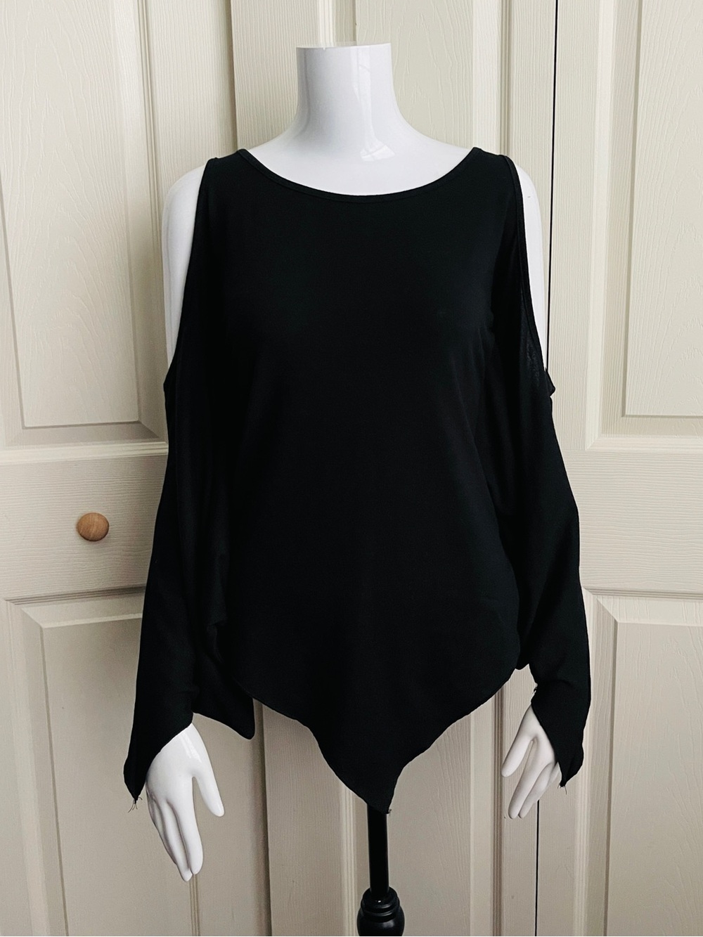 Miholl Womens Cold Shoulder Batwing Long Sleeve top Shirt Black. #0430